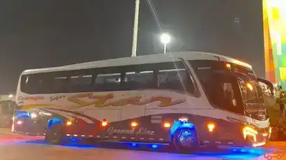 Superstar Bus-Side Image