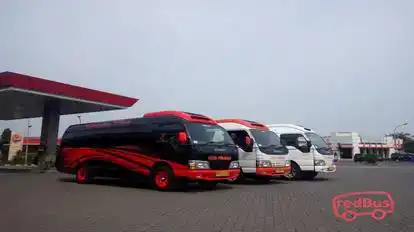 DB TRANS Bus-Front Image