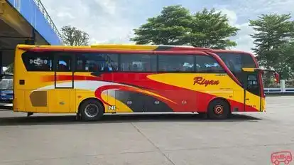 Riyan Bus-Front Image