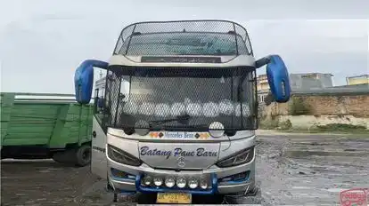 Batang pane baru Bus-Front Image