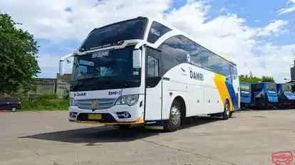 DAMRI Bus-Front Image