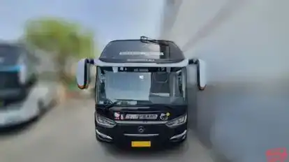 KYM Trans Bus-Front Image