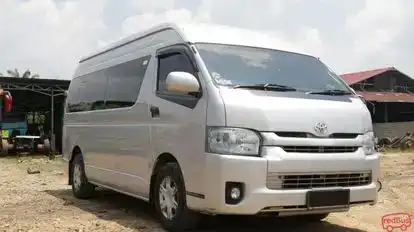 Family Raya Travel Bus-Front Image