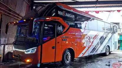 Adhi Putra Bus-Side Image