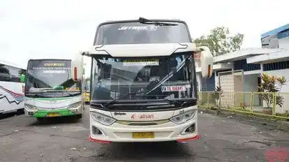 Kalisari Bus-Front Image