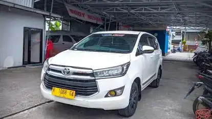 Qyta Trans Bus-Side Image