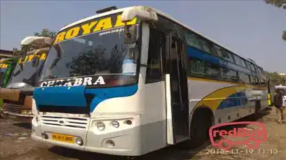 Royal      Travels Bus-Front Image