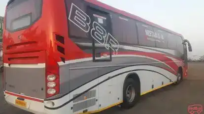 Reo India Travels Bus-Side Image