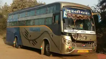 Murlidhar Travels Bus-Front Image