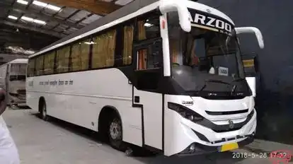 Arzoo Travels Bus-Side Image
