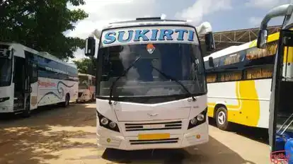 Sukirti Travel World Bus-Front Image