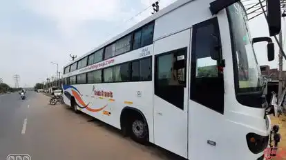 Shri Siddhi Travels Bus-Side Image