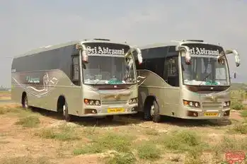 Sri Abiraami Travels Bus-Front Image