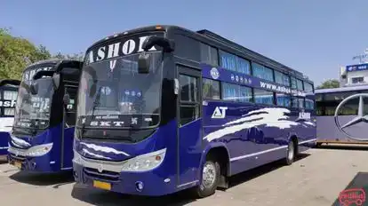 Syndicate  travel sion Bus-Front Image