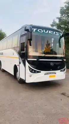 Supreme  Travels Bus-Front Image