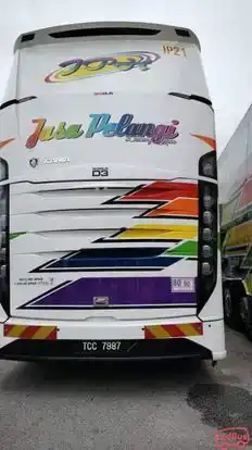 Jasa Pelangi Ekspres Bus-Side Image
