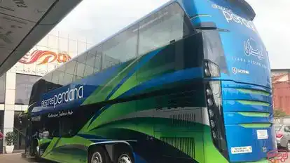 Ekspres Perdana Bus-Side Image