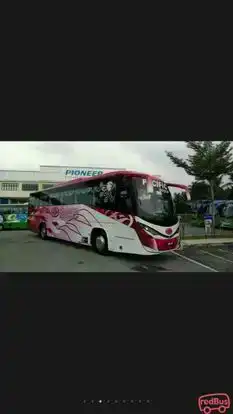 Season Express Malaysia Bus-Side Image