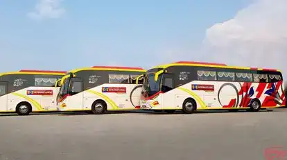 S&S International Express Bus-Side Image