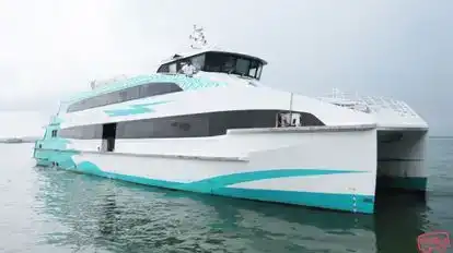 Putri Anggreni Ferry-Side Image