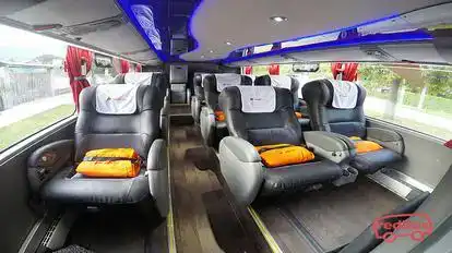 Movil Bus  Bus-Front Image
