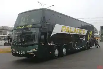 Royal Palace Bus-Front Image