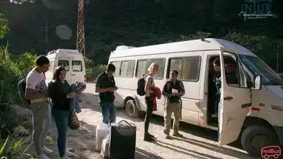 Intur Machupicchu Bus-Front Image